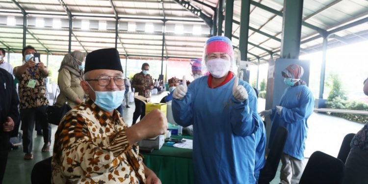 Laksanakan Amanat Presiden, LDII Helat Vaksinasi Massal