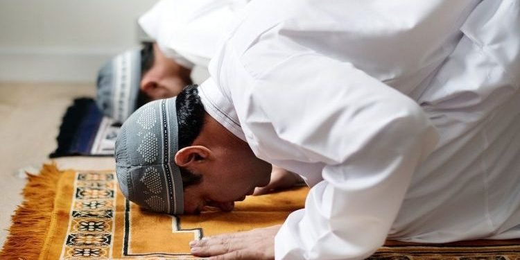 Orang Islam Tapi Tidak Pernah Melaksanakan Sholat