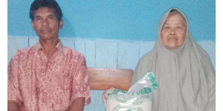 Praktek Peduli Sesama, LDII Kalisemen Bantu Warga Lansia